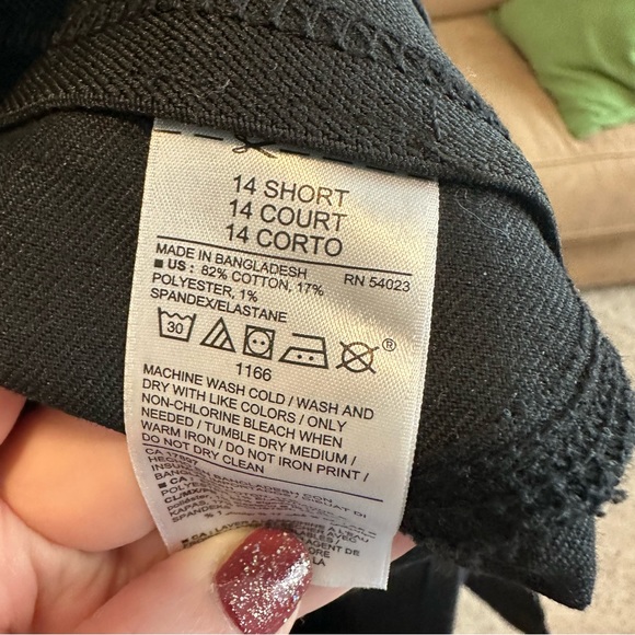 ON dark black skinny fit jeggings - stretchy waistband. Like new! - Picture 4 of 8